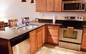 Cozy Wisconsin Dells Penthouse with River Access - Wisconsin Dells, Wisconsin