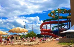 Cozy Wisconsin Dells Penthouse with River Access - Wisconsin Dells, Wisconsin