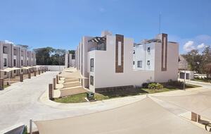 Contemporary Light-Filled Sanctuary with Club-Level Amenities - Playa del Carmen, Q.R.,, Mexico