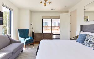 Modern Row Home in Oakland’s Grand Lake District - Oakland, California