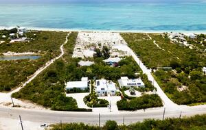 Grace Bay Escape | A Refined Island Retreat - Providenciales, Turks and Caicos Islands