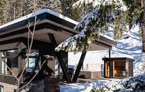 An Ultra-Luxe Basecamp for Four-Season Adventure - Revelstoke, Canada
