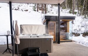 An Ultra-Luxe Basecamp for Four-Season Adventure - Revelstoke, Canada