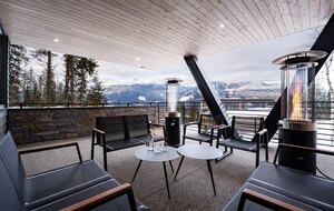 An Ultra-Luxe Basecamp for Four-Season Adventure - Revelstoke, Canada