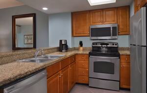 Marriott's Harbour Point and Sunset Pointe at Shelter Cove | Two Bedroom Villa - Hilton Head, South Carolina