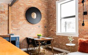 Downtown Ogden Escape Steps from Historic 25th Street - Ogden, Utah