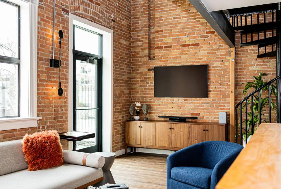 Downtown Ogden Escape Steps from Historic 25th Street - Ogden, Utah