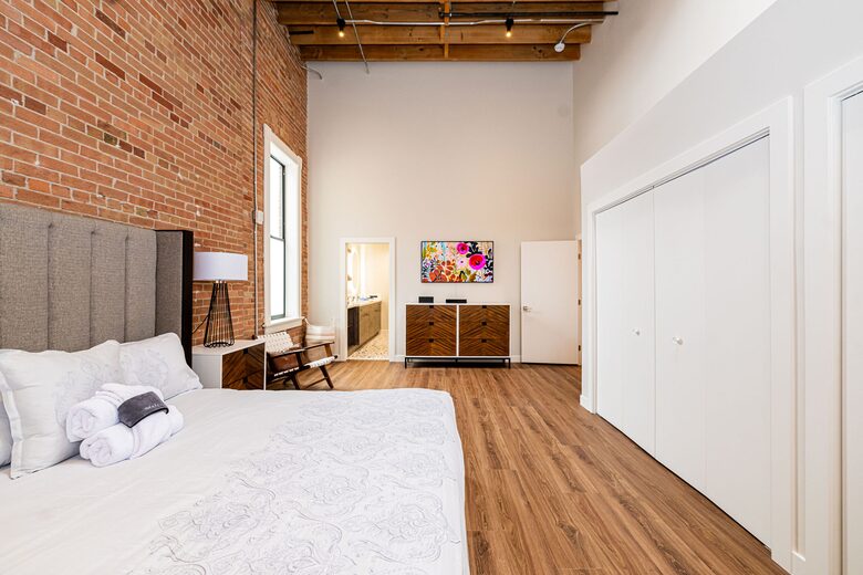 Downtown Ogden Escape Steps from Historic 25th Street - Ogden, Utah