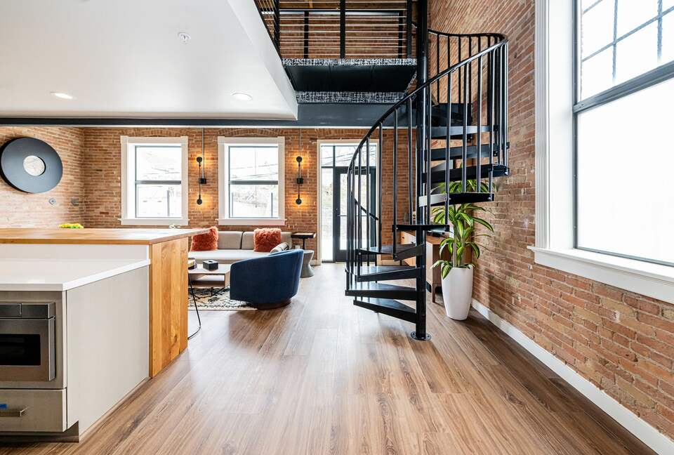 Downtown Ogden Escape Steps from Historic 25th Street - Ogden, Utah