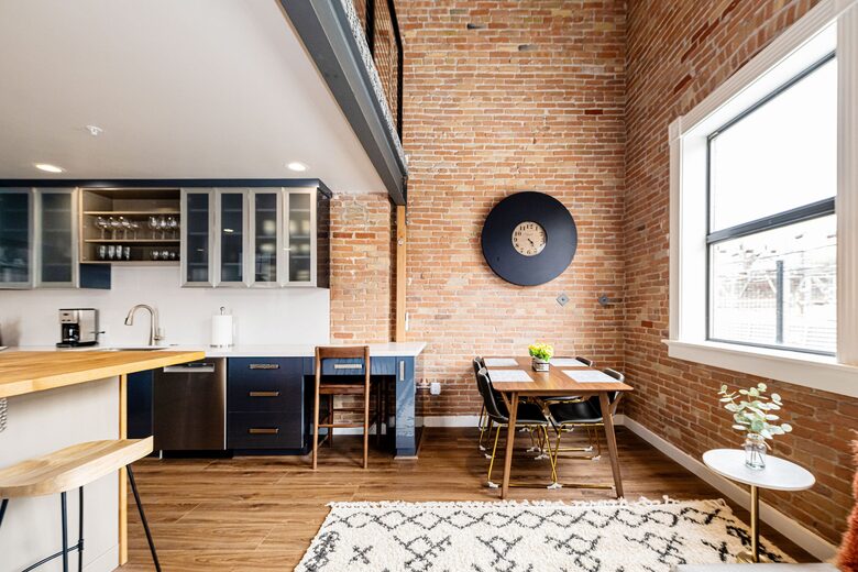 Downtown Ogden Escape Steps from Historic 25th Street - Ogden, Utah