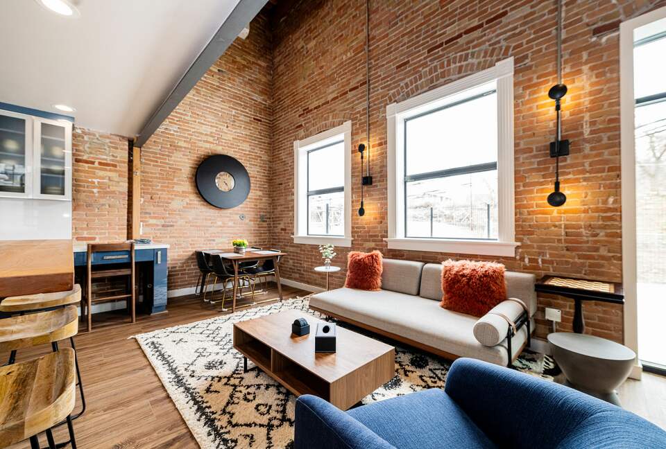 Downtown Ogden Escape Steps from Historic 25th Street - Ogden, Utah