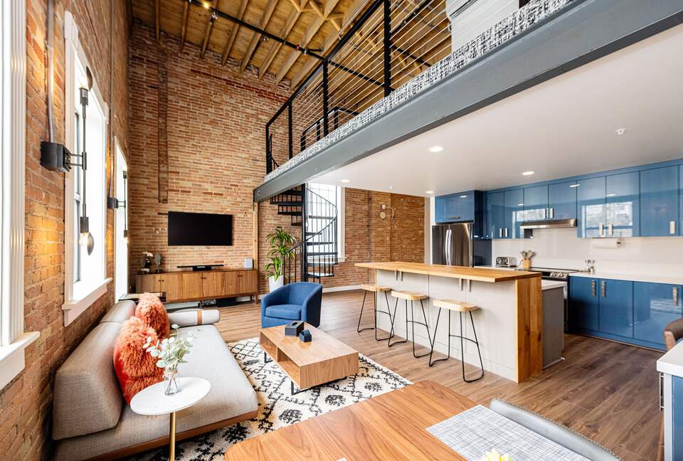 Downtown Ogden Escape Steps from Historic 25th Street - Ogden, Utah