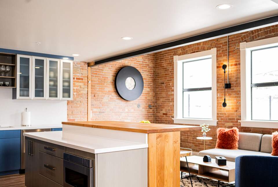 Downtown Ogden Escape Steps from Historic 25th Street - Ogden, Utah