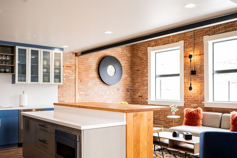 Downtown Ogden Escape Steps from Historic 25th Street - Ogden, Utah