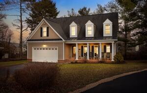 Spacious Wine Country Escape with Luxe Outdoor Living - Purcellville, Virginia