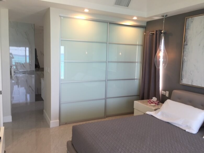 Oceanfront Escape in Exclusive Caves Point Community - Nassau, Bahamas