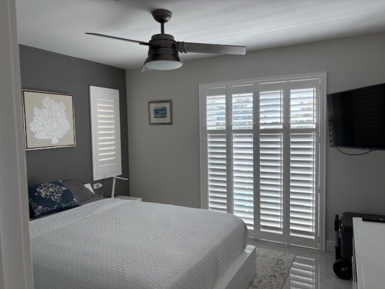 Oceanfront Escape in Exclusive Caves Point Community - Nassau, Bahamas