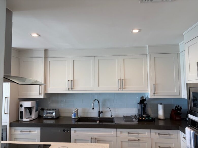 Oceanfront Escape in Exclusive Caves Point Community - Nassau, Bahamas