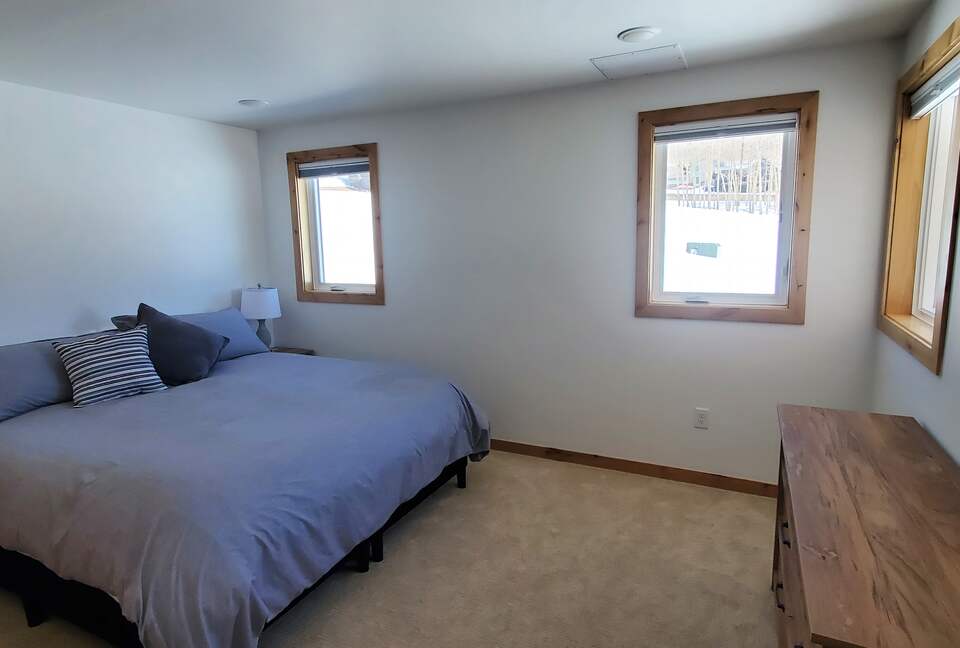 King Bedroom 2