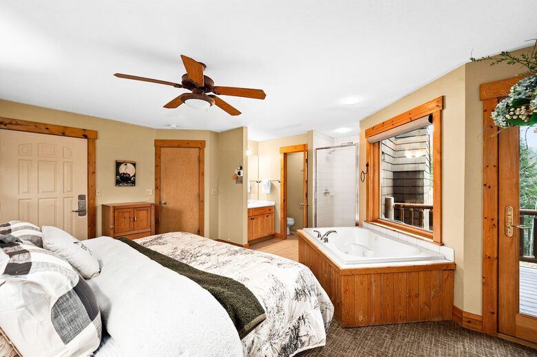 North Shore Escape with Moose Mountain Views - Lutsen, Minnesota