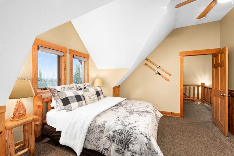 North Shore Escape with Moose Mountain Views - Lutsen, Minnesota