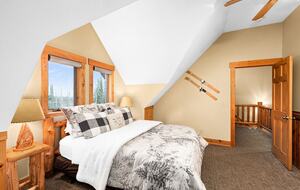 North Shore Escape with Moose Mountain Views - Lutsen, Minnesota