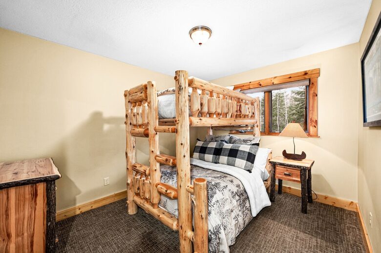 North Shore Escape with Moose Mountain Views - Lutsen, Minnesota