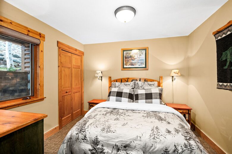 North Shore Escape with Moose Mountain Views - Lutsen, Minnesota