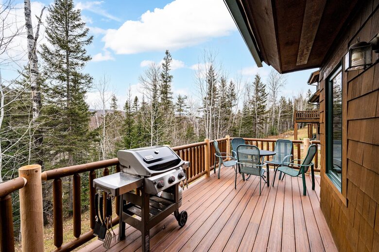 North Shore Escape with Moose Mountain Views - Lutsen, Minnesota