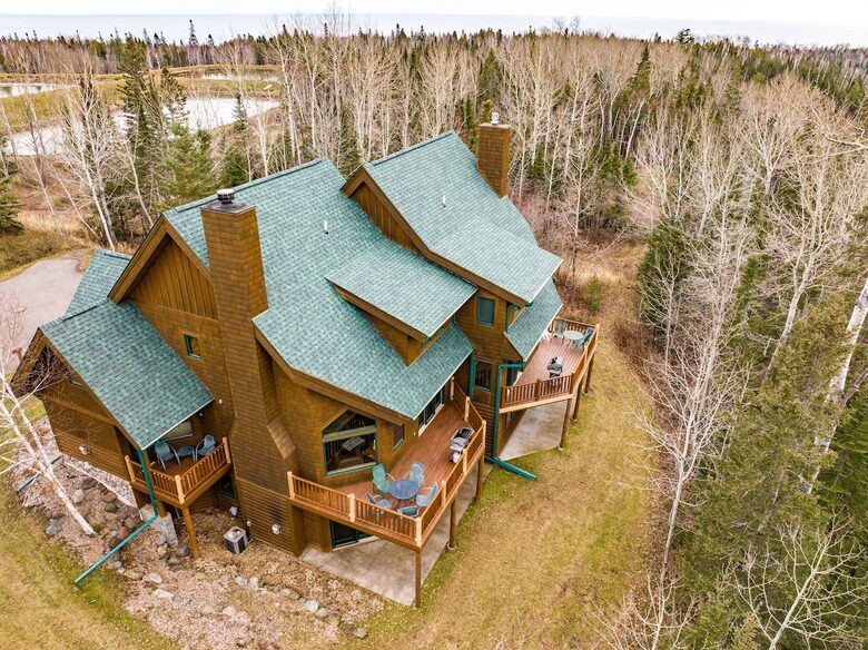 North Shore Escape with Moose Mountain Views - Lutsen, Minnesota