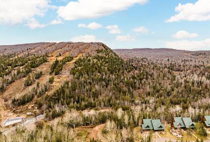 North Shore Escape with Moose Mountain Views - Lutsen, Minnesota