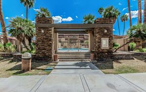 Sunlit Two-Story Escape Near Old Town Scottsdale - Scottsdale, Arizona