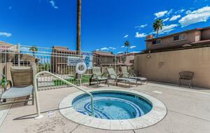 Sunlit Two-Story Escape Near Old Town Scottsdale - Scottsdale, Arizona