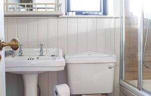 Elegant Countryside Retreat Near Royal Portrush with Hot Tub & Annex - Limavady, United Kingdom