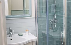 Elegant Countryside Retreat Near Royal Portrush with Hot Tub & Annex - Limavady, United Kingdom