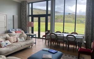 Elegant Countryside Retreat Near Royal Portrush with Hot Tub & Annex - Limavady, United Kingdom