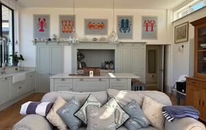 Elegant Countryside Retreat Near Royal Portrush with Hot Tub & Annex - Limavady, United Kingdom