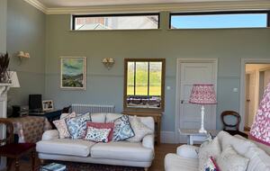 Elegant Countryside Retreat Near Royal Portrush with Hot Tub & Annex - Limavady, United Kingdom