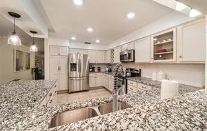 Villa Costa-- NAPLES Florida- Walk to Beach House - Naples, Florida