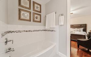 Villa Costa-- NAPLES Florida- Walk to Beach House - Naples, Florida