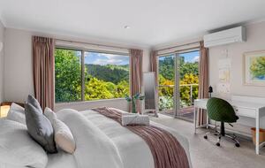 Pebblebrooke Views | A Tasteful Country Retreat in Mangawhai - Mangawhai, New Zealand