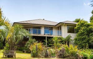 Pebblebrooke Views | A Tasteful Country Retreat in Mangawhai - Mangawhai, New Zealand