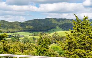 Pebblebrooke Views | A Tasteful Country Retreat in Mangawhai - Mangawhai, New Zealand