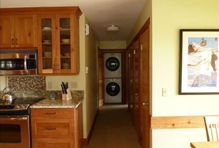 Jackson Hole Alpine Escape Ski in/ Ski & Resort Access - Wilson, Wyoming
