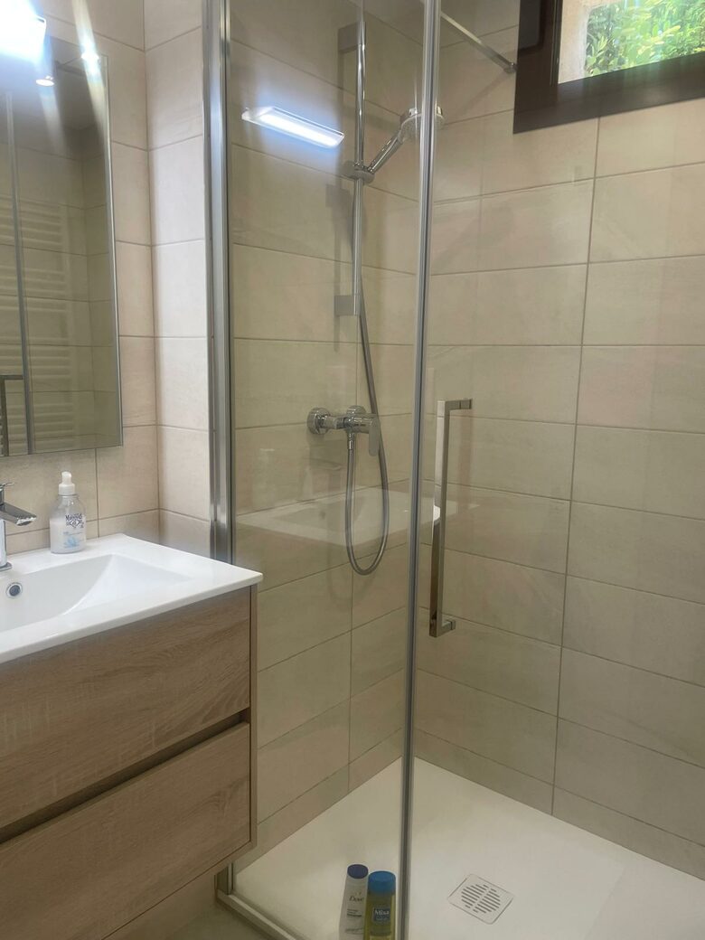 Villa Marsanne | Elegant Private Estate with Panoramic Bay Views - Cap D'Antibes, France