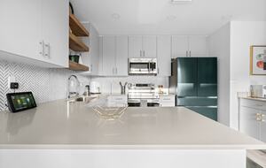 Peaceful Poolside Retreat by the Bay - Sarasota, Florida