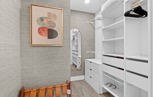 Peaceful Poolside Retreat by the Bay - Sarasota, Florida