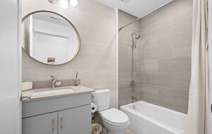 Peaceful Poolside Retreat by the Bay - Sarasota, Florida