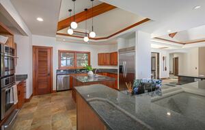 Ultra-Luxury Living on the Kona Coast - Kealakekua, Hawaii