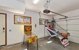 Altitude Adjustment - Lake and Slopes Getaway - Big Bear Lake, California